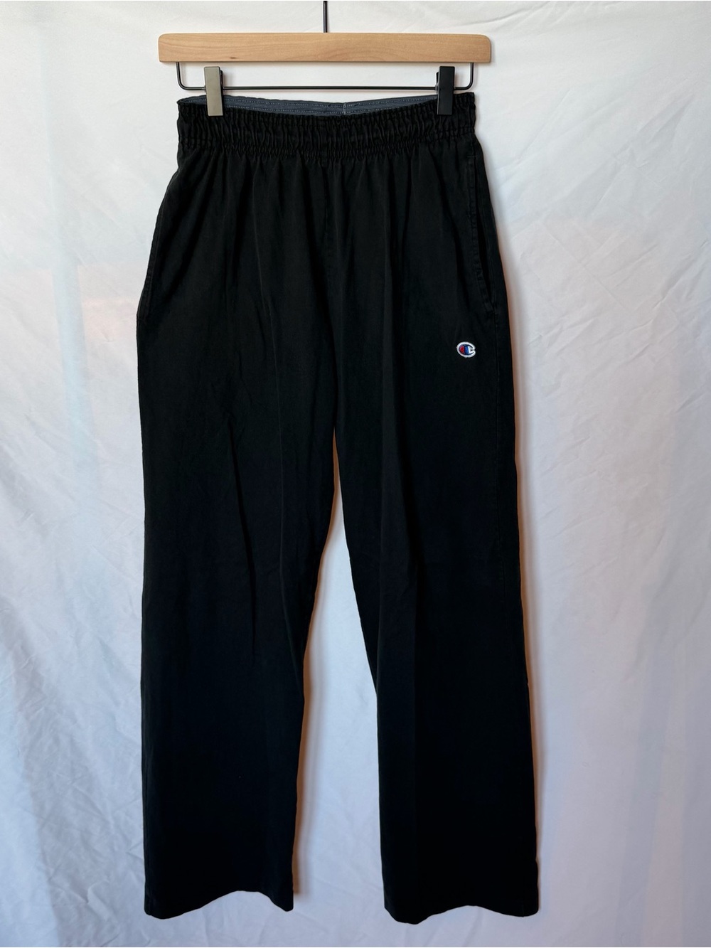 🖤 Champion Black Lightweight Sweatpants – Small